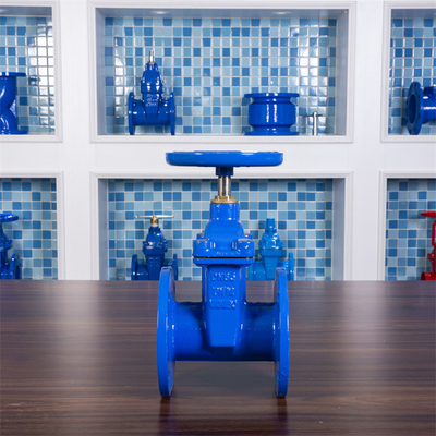 Padrão alemão industrial resiliente da porca GGG50 Z45X do cobre da válvula de porta F4 de QT450 DN65