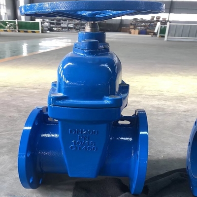 O aço de molde PN16 do ferro fundido QT450 Dn200 flangeou válvula de porta para a água